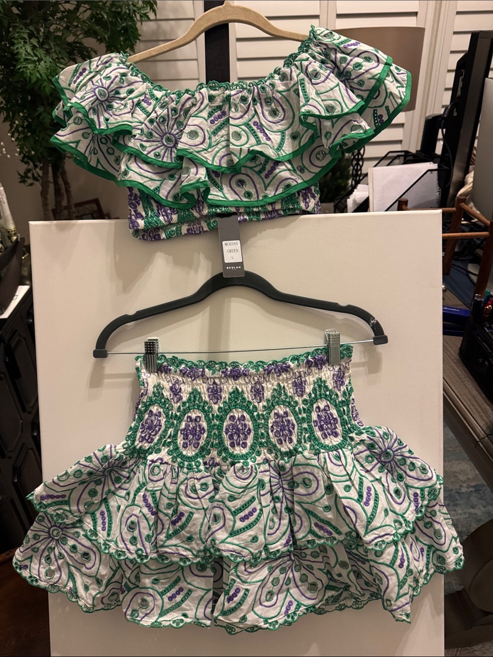 Beulah Women’s Green & Purple Printed Ruffled Skirt Set